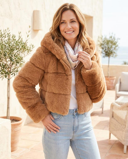 Marvis Mode - Rabid | Kurze Plüsch Jacke Damen