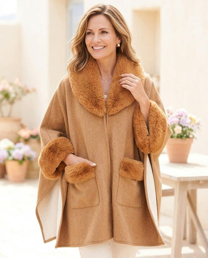 Marvis Mode - Eeror | Cape-artiger Pelzbesetzter Mantel Damen