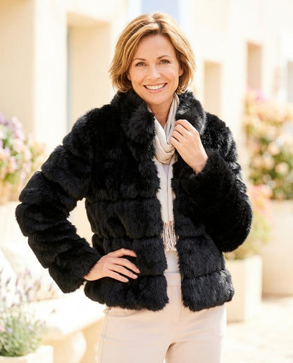 Marvis Mode - Magar | Pelzige Gesteppte Jacke Damen