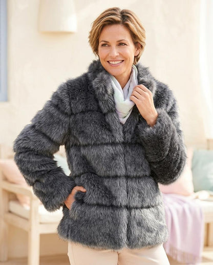 Marvis Mode - Magar | Pelzige Gesteppte Jacke Damen
